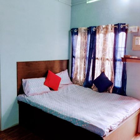 Asha Paying Guest House Varanasi Exteriör bild