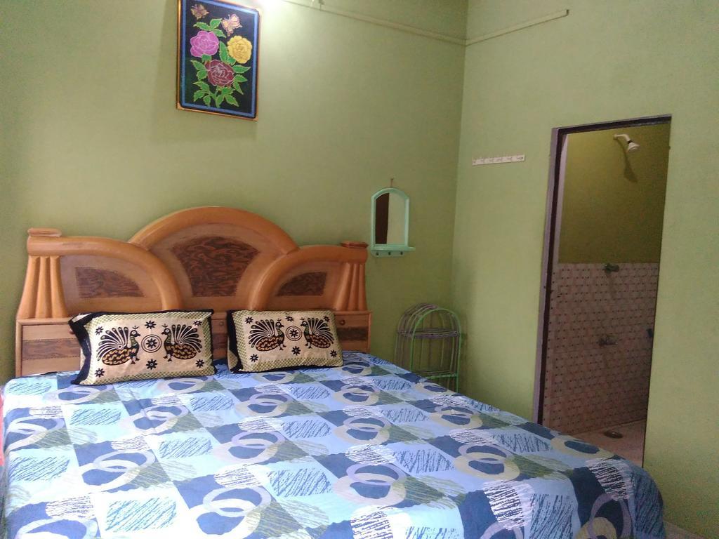 Asha Paying Guest House Varanasi Exteriör bild